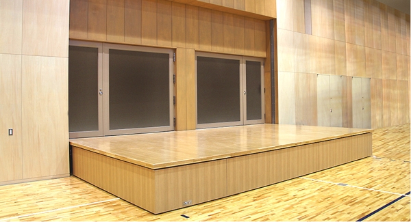 電動式壁面収納スライディングステージ